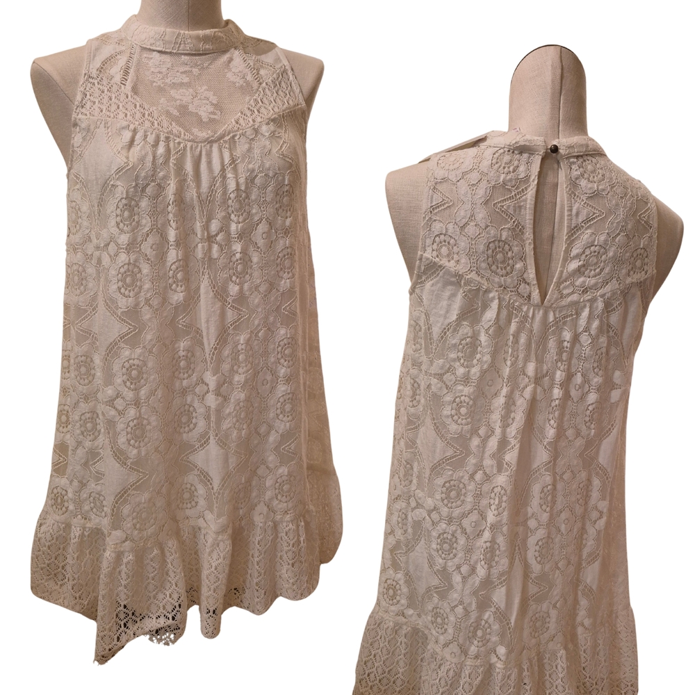 Xhilaration Cream Lace Top